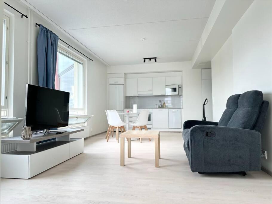 Huoneisto Juna Aseman Vieressae Leilighet Vanda Eksteriør bilde